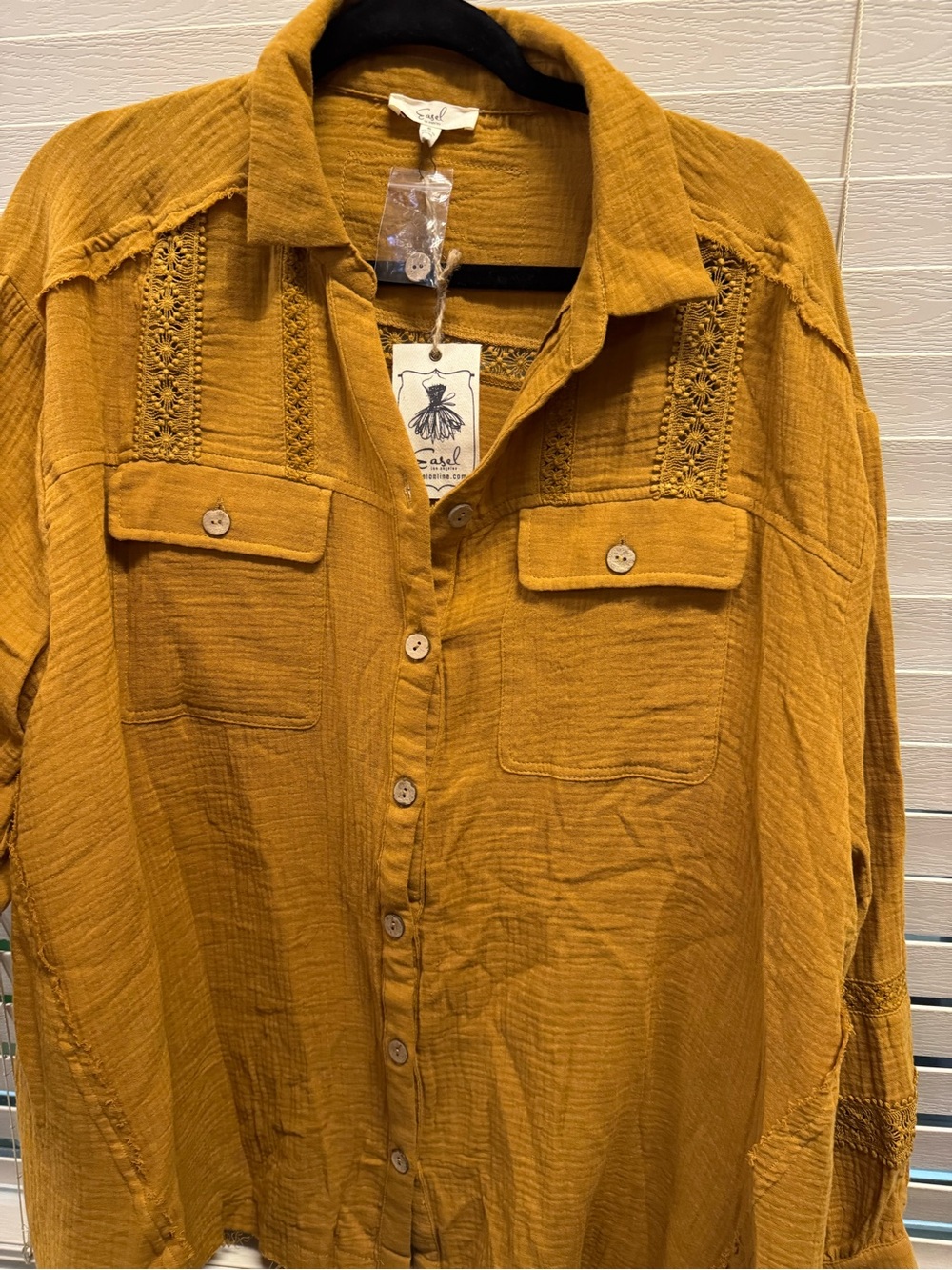 easel Mustard Button-Front Shirt with Pocket Flaps